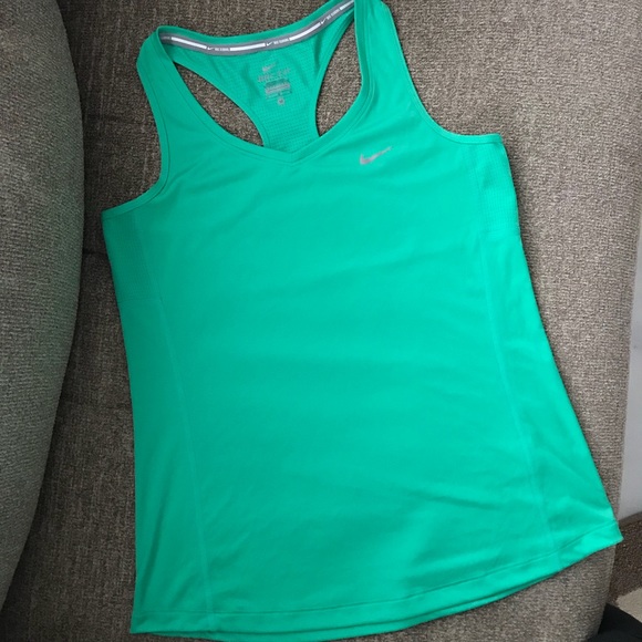 Nike Tops - Nike Dri-Fit Workout Tank Top